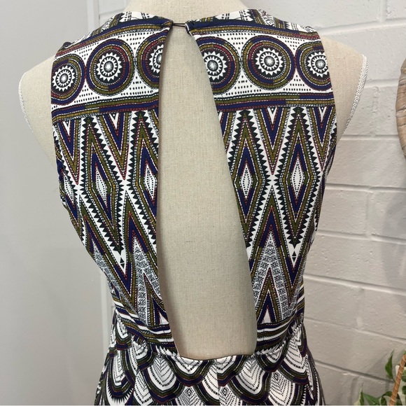 H&M Multi-colored Pencil Dress Size Medium - Picture 4 of 5